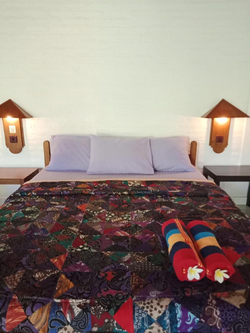 Rini Hotel Lovina  Exterior photo